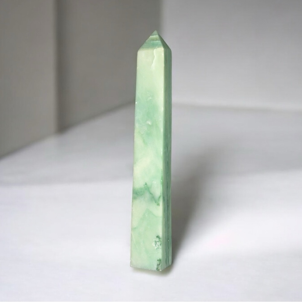 Green banded jade tower